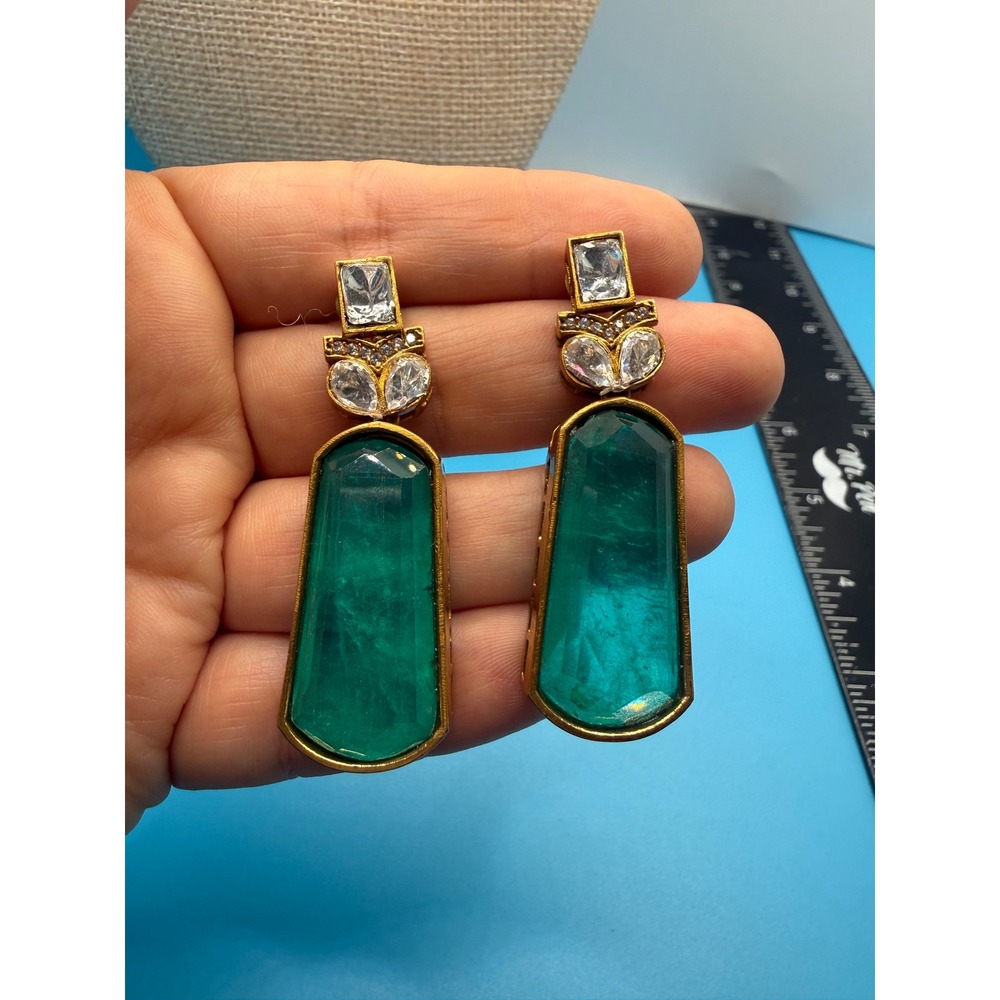 Vintage Emerald Green Glass Gold Tone Drop Earrings Clear Crystal Accents